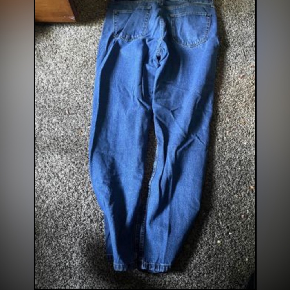 Basic essential jeans